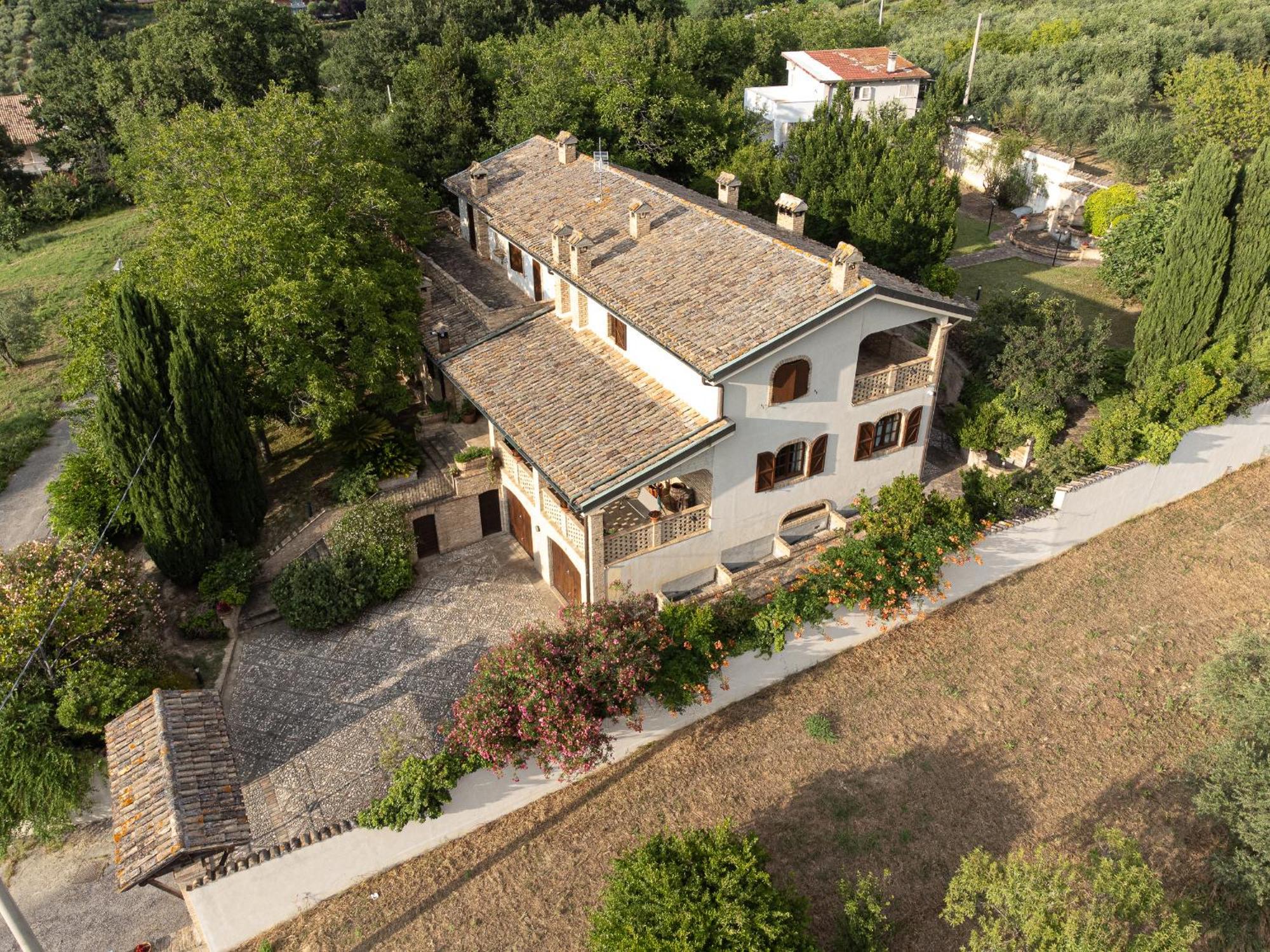 B&B Villa Dei Desideri Кьети Экстерьер фото